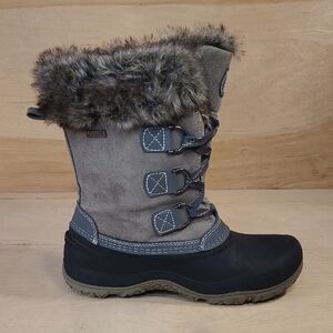 Khombu Slope Waterproof Womens Winter Boots In Grey And Black With Faux Fur